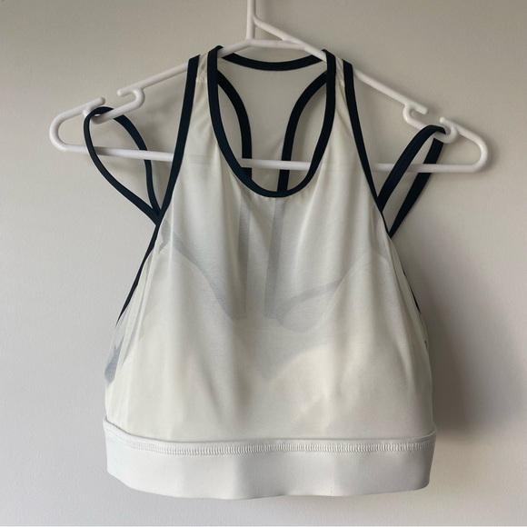 NWOT Reebok High Impact Hero Strong Wire Free Sports Bra in Chalk Size Medium - Picture 4 of 16